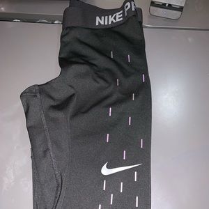 Nike Capri Leggings